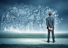 Consultant en stratégie d'entreprise analysant des données